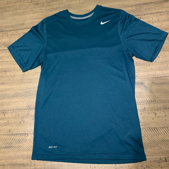 Men’s Nike Dri-Fit Shirt - Picture 1 of 2